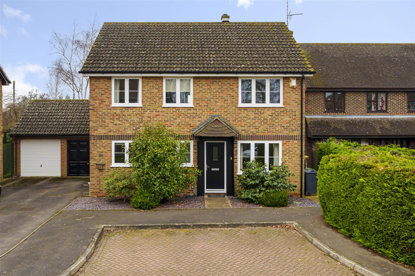 Ashleigh Gardens, Headcorn, Ashford Simon Miller & Company